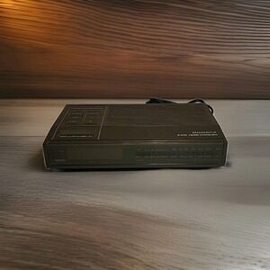 Magnavox‎ D-3150 Vintage 2-Band Faux Woodgrain Clock Radio